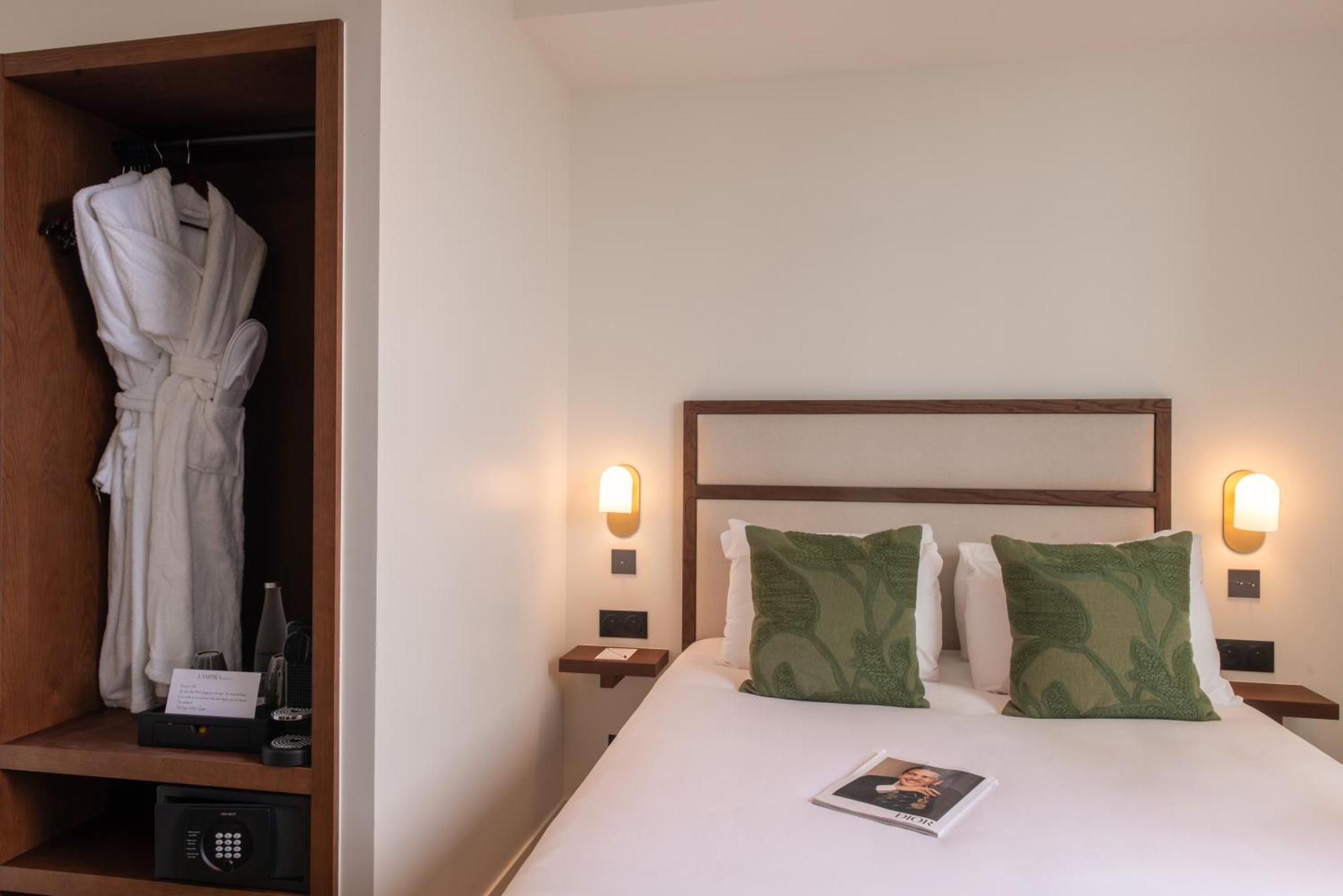 Le Lampika Hotel Paris Zimmer foto